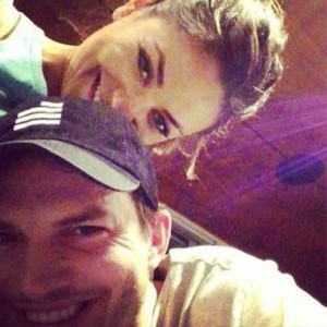 Mila Kunis, Ashton Kutcher Mila Kunis, Ashton Kutcher